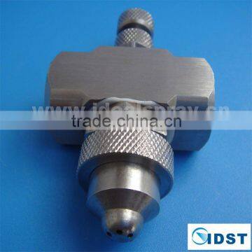 Automatic air atomizing nozzles