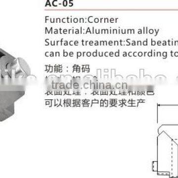 ALUMINUM CORNER