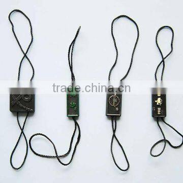 2015 Customized High Quality Garment Plastic Swing Tag , Hanging Tablets photo-2