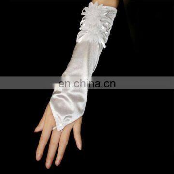 Fashion Ivory Satin Elbow Length Gloves Fingerless With Two Satin Flowers Appliqued & Ruffles White Wedding Gloves Dance Gloves