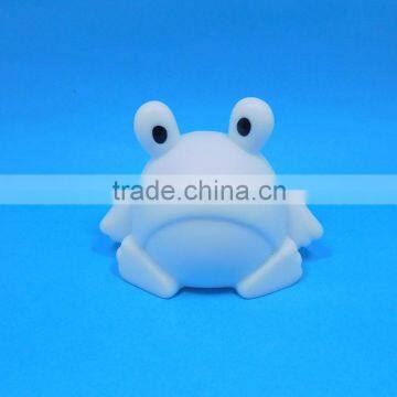 Self Design Plastic Vinyl Led Light Frog Toys for Kids Frog Rotocasting Animal Toys