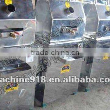 Electric type sugarcane juice extractor