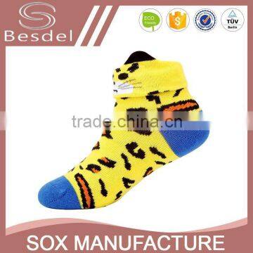 custom designer lump pattern short socks girl