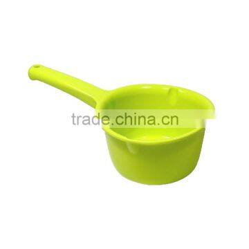 Round water ladle with pouring spout