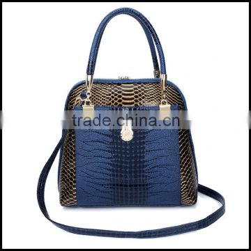 In the summer of 2015 high-end fashion handbags snakeskin pattern and the wind shoulder diagonal cross mobile brand handbags