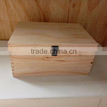 Hot selling handmade natural color FCS pine hinged wooden hamper wine storage boxes with handle