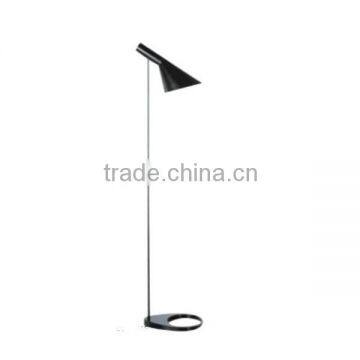 Best quality promotional round base floor light,wire for hanging lamp