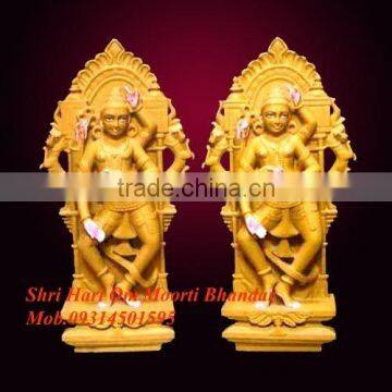 Yellow Stone Statues