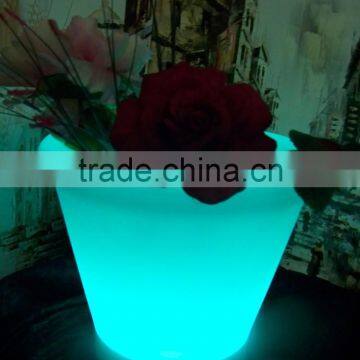 Hot sale waterproof garden Led Illuminate Glowing Flower Pot /outdoor led flower pot/Led Plastic Flower Vase