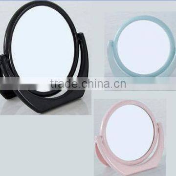 MAKE UP MIRROR