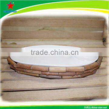 oval ceramic plate with wood stand