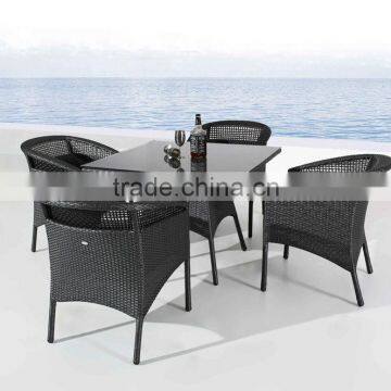 tables and chairs for restaurant/cafe/bar