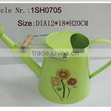 tin watering cans