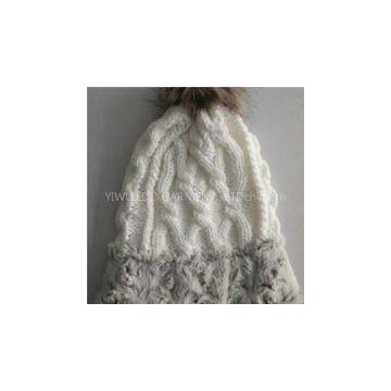 Weave Hat With Faux Fur Give You Much Warm