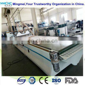 Professional Manfacturer factory 1325 solid wood board cutting machine/ auto-feeding unloading drilling cnc router