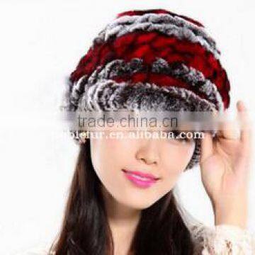 2015 latest design rabbit fur pompom hat with flower ball on top