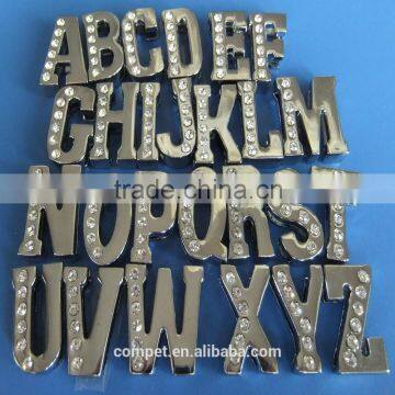 Produce Wholesale Zinc Alloy Half Side Diamonds DIY 18mm Rhinestone Alphabet Slide Bracelets Letters