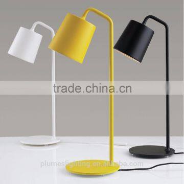 Fancy Decoration Modern Aluminium Metal Table Lamp for Hotel PLT8085