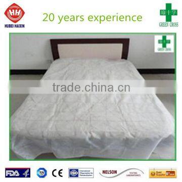 eco-friendly disposable CPE+PP bed sheet, the Most Comfortable Disposable Bed Sheet for Hospital Use of Low Price