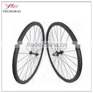 700C chinese customized carbon clincher rims 30mm, popular racing bike wheels 24H/28H with black Sapim spokes and nipples