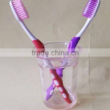 Daily Necessities Plastic Toothbrush Holder With Cover photo-3