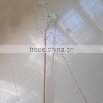 Australia Market Long Wooden Handle Wire Mesh Fishing Landing Net photo-2