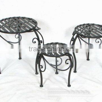 3/S metal round plant holder