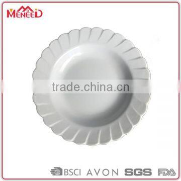 Modern plastic industries new design solid color pure white wavy rim melamine plates