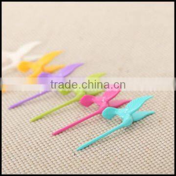 Eco-friendly Creative Cute Design Bird Shape ABS Plastic Fruit Fork Wholesale photo-2