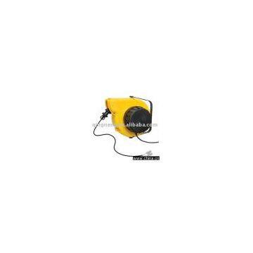 Automatic cable reel