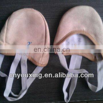 Kids rhythmic gymnastic toe shoes for palying