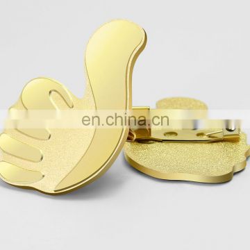 Factory sale gold thumb shape custom badge pin for advertising