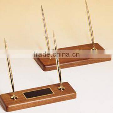 SOARAWAY WALNUT DESK SET WITH TWO PENS