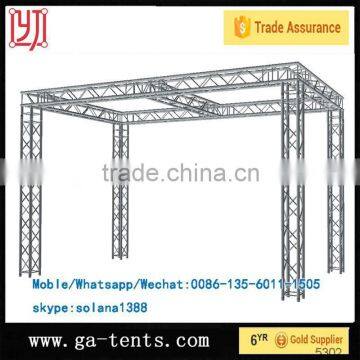 Lighting gantry truss