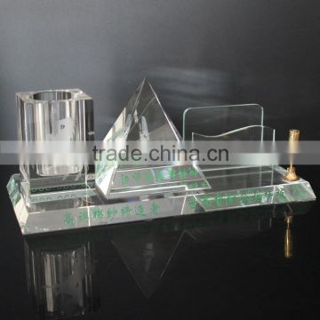 2016 attractive fashion crystal pyramid office desk set