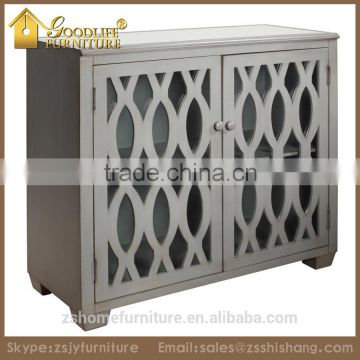 Antique White Finish Console Cabinet with Window Lattice