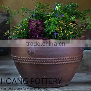 Giant Round Dark Clay 3 Ring Pot