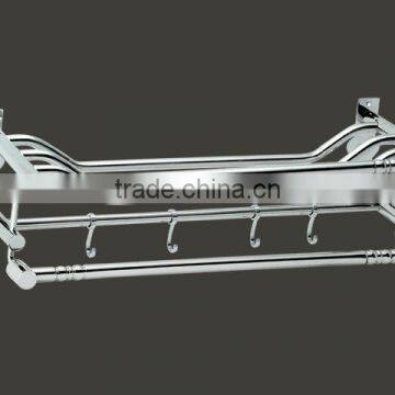 Towel rack with diamond