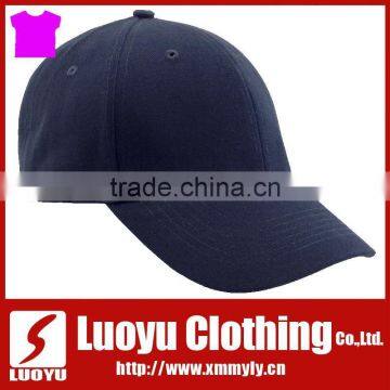 men plain baseball cap