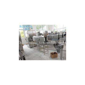 sleeve labeling machine