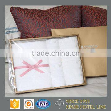 Luxury cotton towel set in box