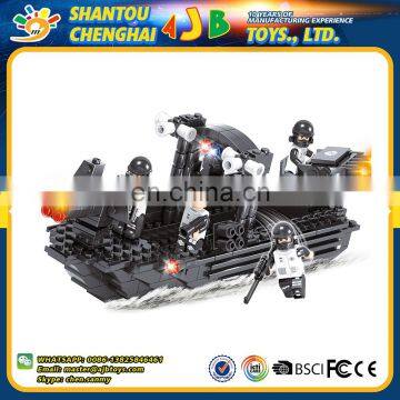 China manufacturer 335PCS choice materials plastic building police ship blocks toy for kids