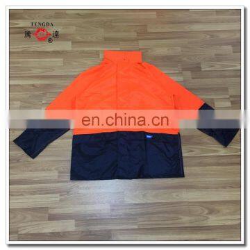 reusable polyester rain suit with embroidery logo