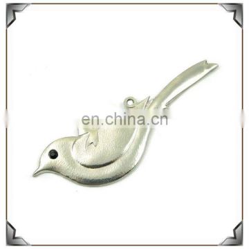 Nickle plated zinc alloy little cute bird hanging ornaments hot sale