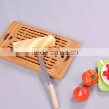 "Hot wholesale bamboo bread cutting board with logo "