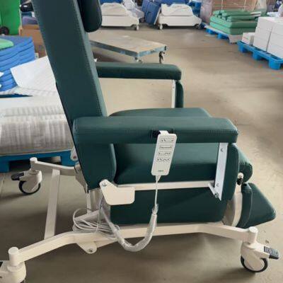 Three Piece Surface Dialysis Chairs Can Convert to Bed With Foot Brake and Comfortable Injected Foam Pieces photo-4