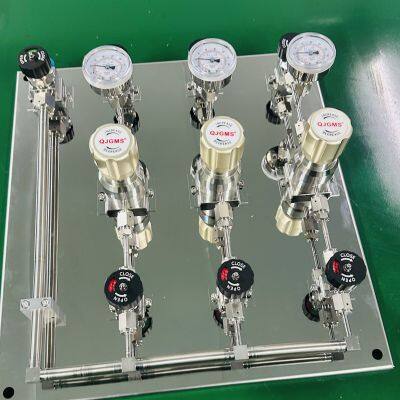 Brass Pressure Reducing Valve with Built-in Gauge and Adjustable Range 20-100 PSI