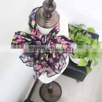Hot Selling Charm Beautiful Small Flower Printed Polyester Long Fashion Girls Scarf photo-2