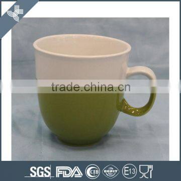 Wholesale 500ml white and green oem ceramic coffee mug