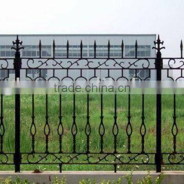 2015 Top-selling hand forged modern metal fencing